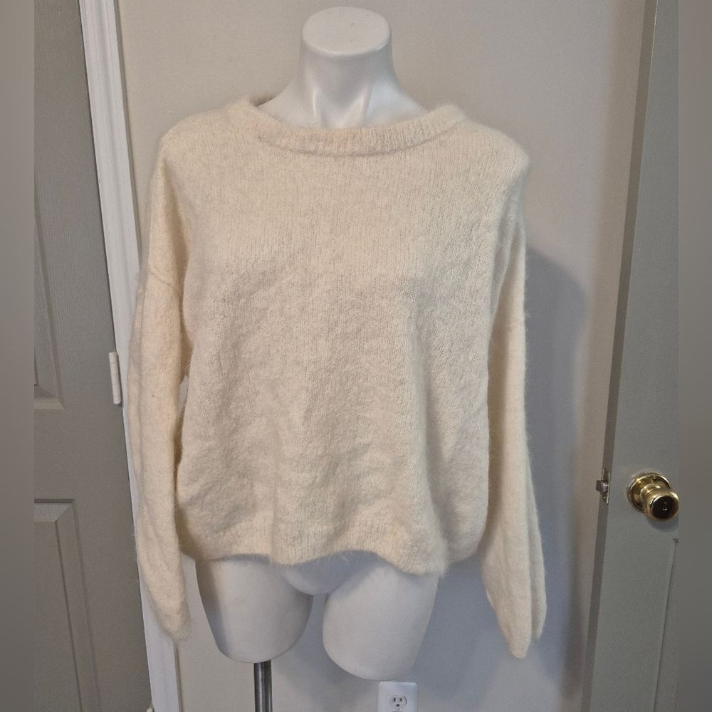 Free People Angelic Soft Alpaca Blend Ivory Pullover Crewneck Sweater(M) - Picture 3 of 10